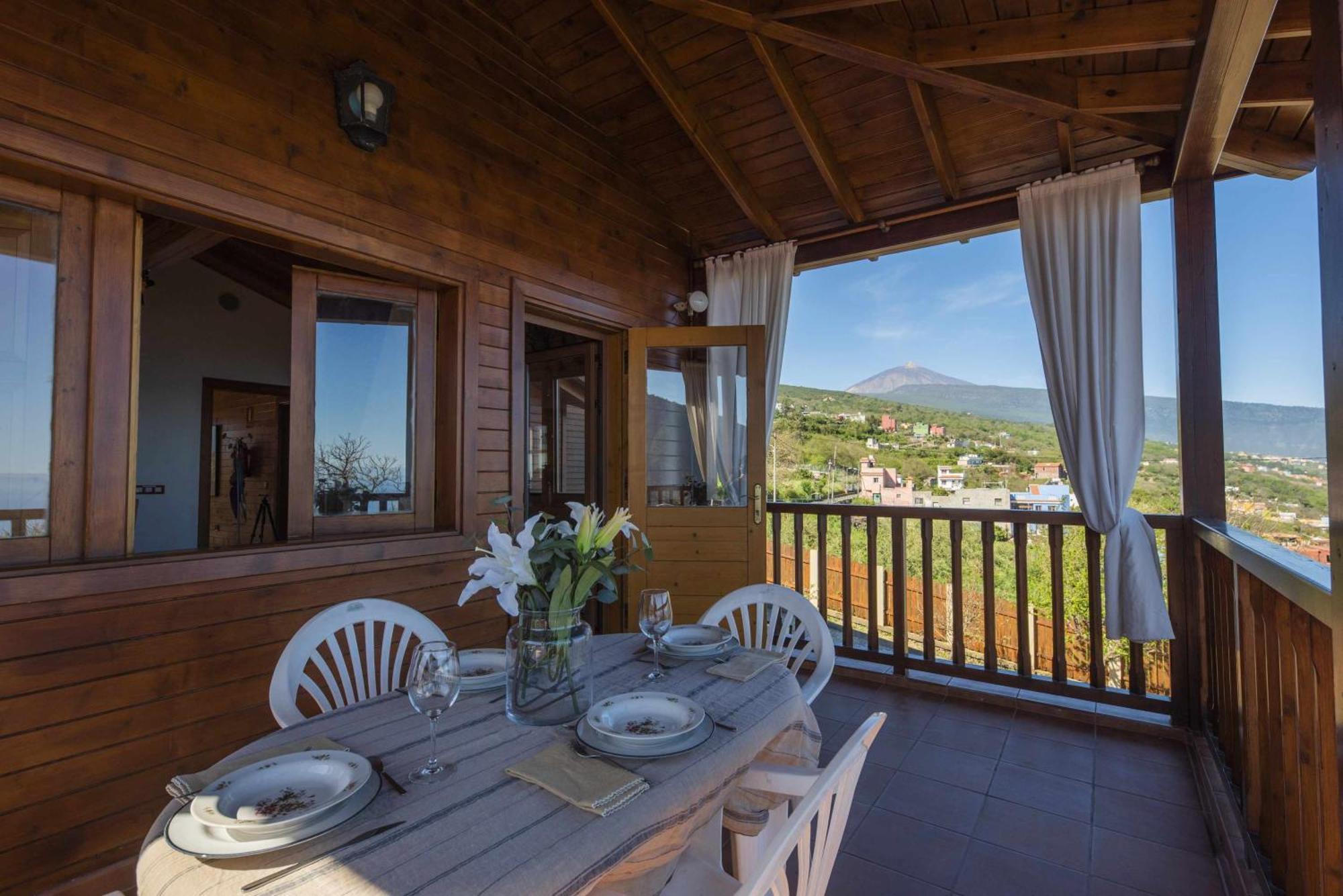 Villa Montana Ilusion Parking Wifi Bbk Y Vistas ลาโอโรตาวา ภายนอก รูปภาพ