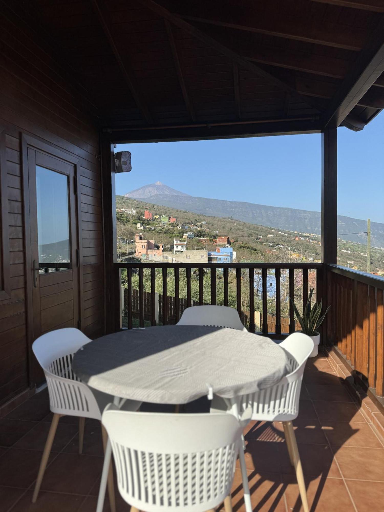 Villa Montana Ilusion Parking Wifi Bbk Y Vistas ลาโอโรตาวา ภายนอก รูปภาพ